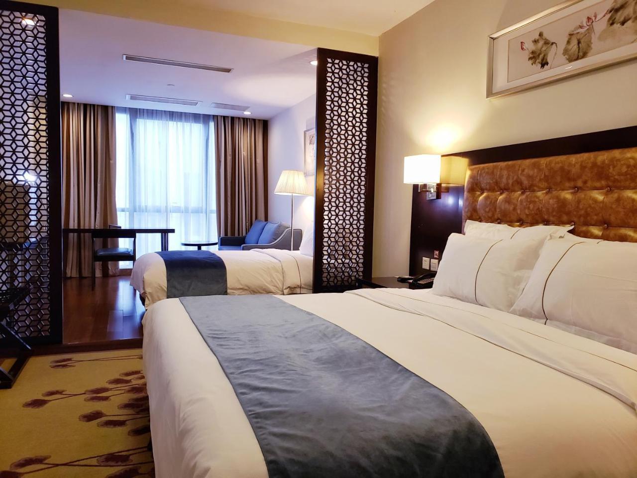 Benjoy Hotel - Jinqiao Branch Sanghaj Kültér fotó